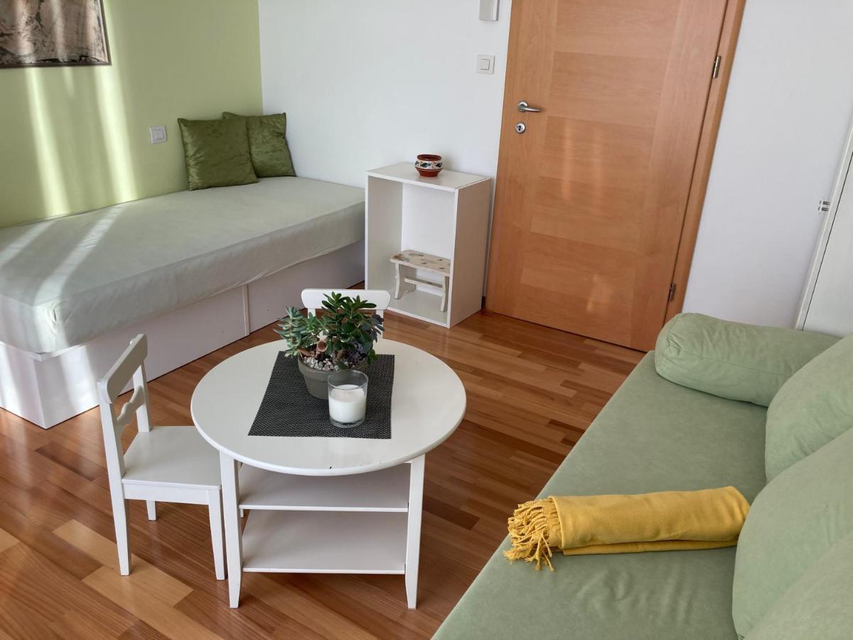 Апартаменты Natasha'S Garden House Dol pri Ljubljani Экстерьер фото