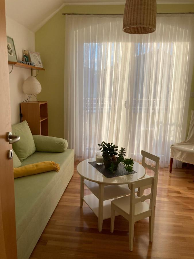 Апартаменты Natasha'S Garden House Dol pri Ljubljani Экстерьер фото