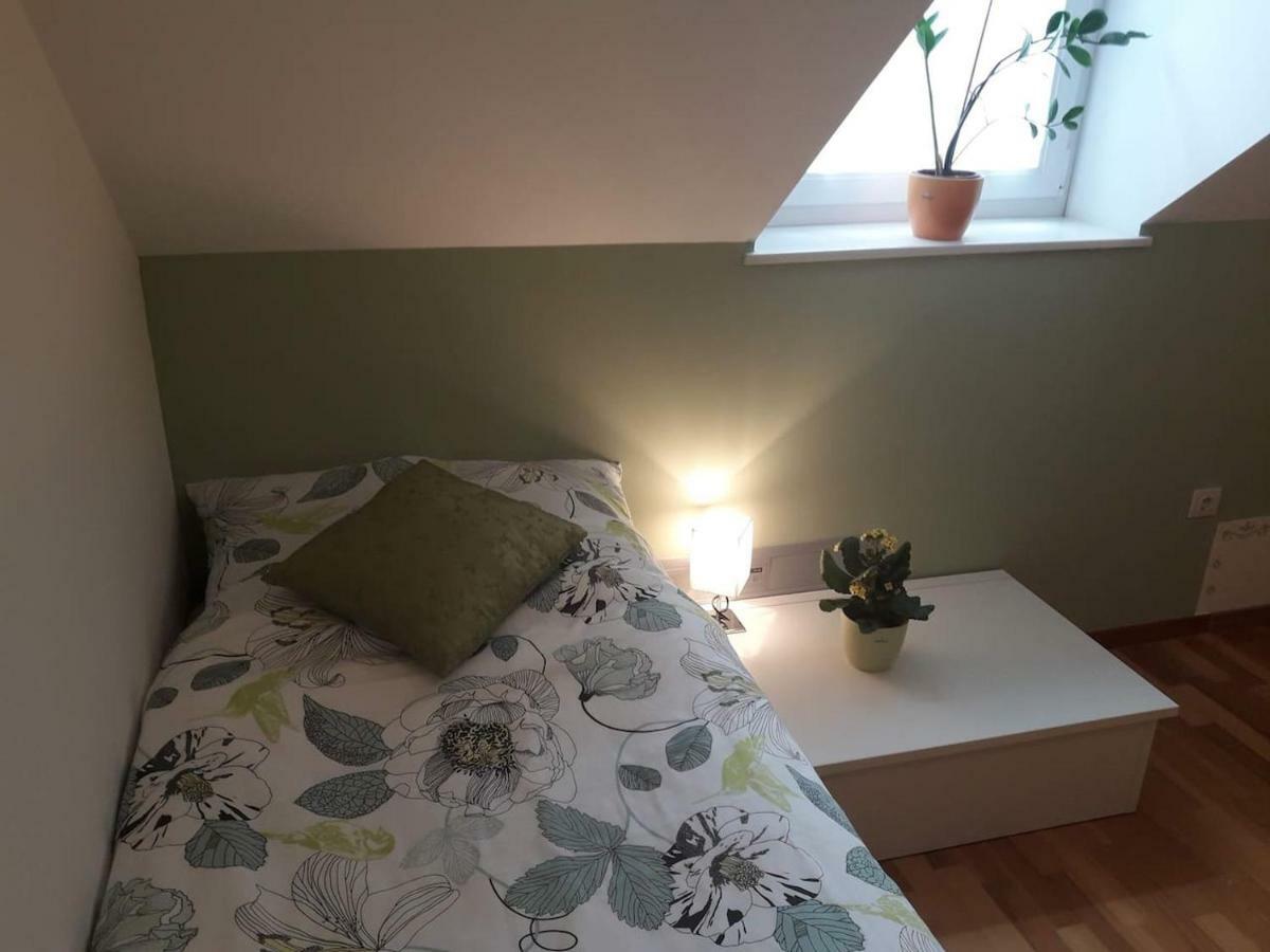 Апартаменты Natasha'S Garden House Dol pri Ljubljani Экстерьер фото